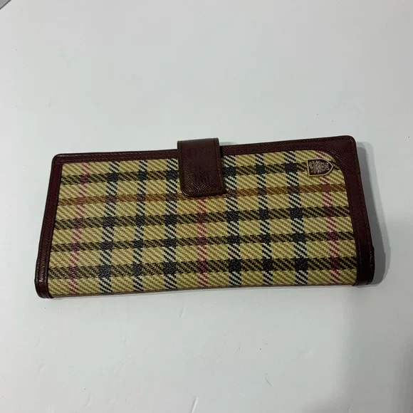 Tシャツ・カットソー DAKS Long wallet black leather DD logo modern classic DBWA5E Daks | Bags | Daks Long Wallet | Poshmark